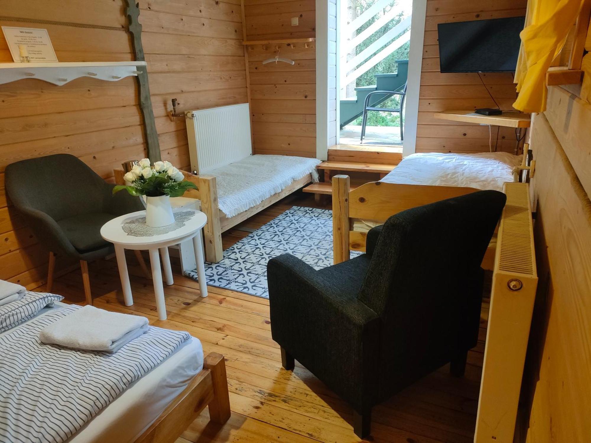 スパワ Zacisze Lesne Nad Pilica Bed & Breakfast エクステリア 写真